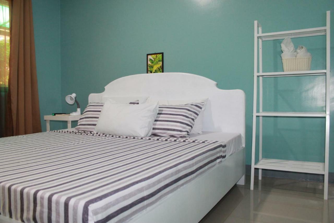 Green Park Tourist Inn Puerto Princesa Exterior photo