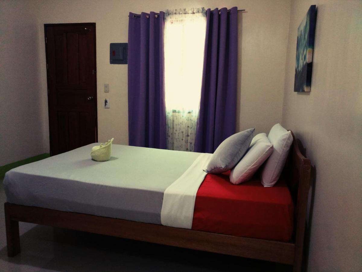 Green Park Tourist Inn Puerto Princesa Exterior photo
